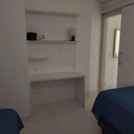 Apto De 3 Dorm De Frente Ao Mar Гуаружа Екстериор снимка