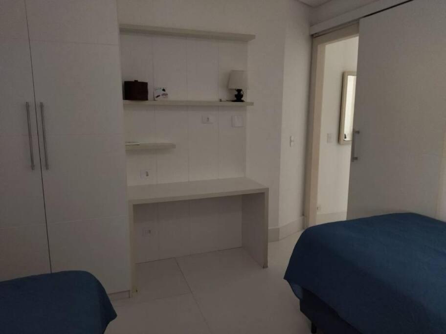 Apto De 3 Dorm De Frente Ao Mar Гуаружа Екстериор снимка